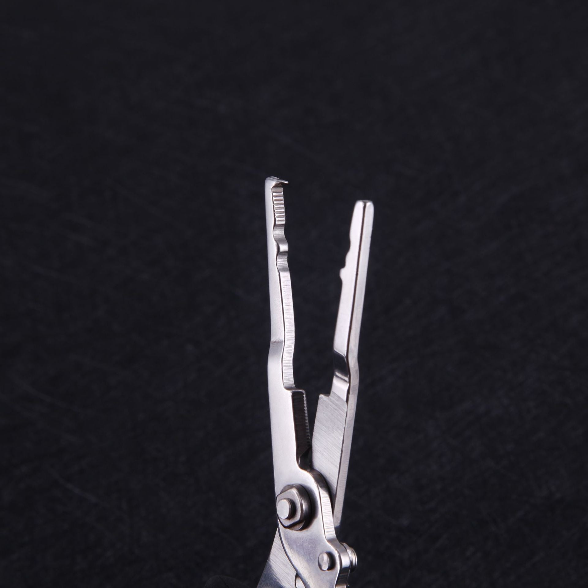 Fishing Pliers & Line Cutter – 18cm, Stainless Steel, Multifunction, Lure Bait Tool