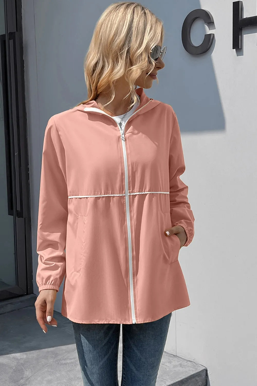 Zipper hooded jacket lightweight outdoor hiking waterproof jacket